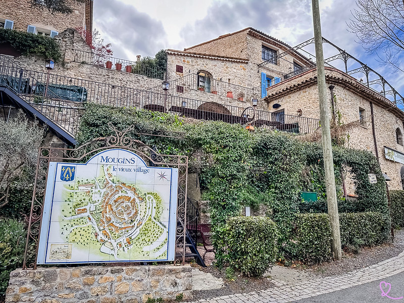 What to do in Mougins village