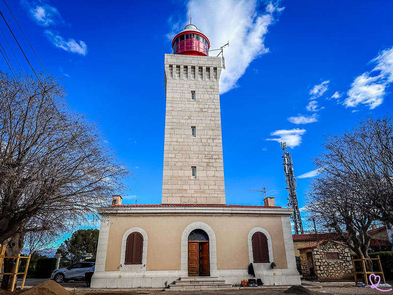 Lesen Sie unseren Artikel über den Leuchtturm und das Plateau de la Garoupe in Antibes!