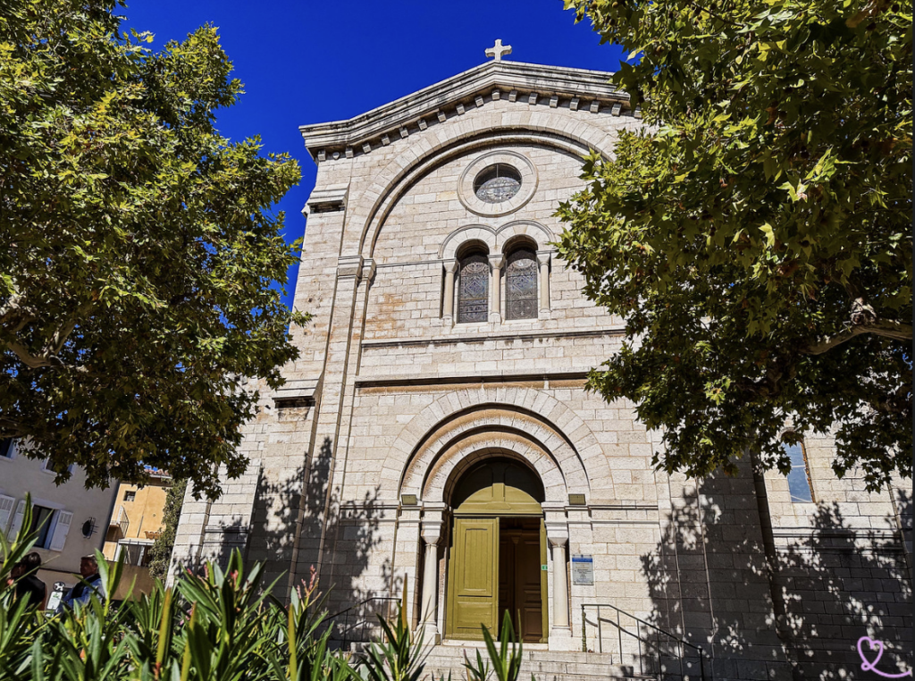 Visite la iglesia de Saint-Michel en Cassis