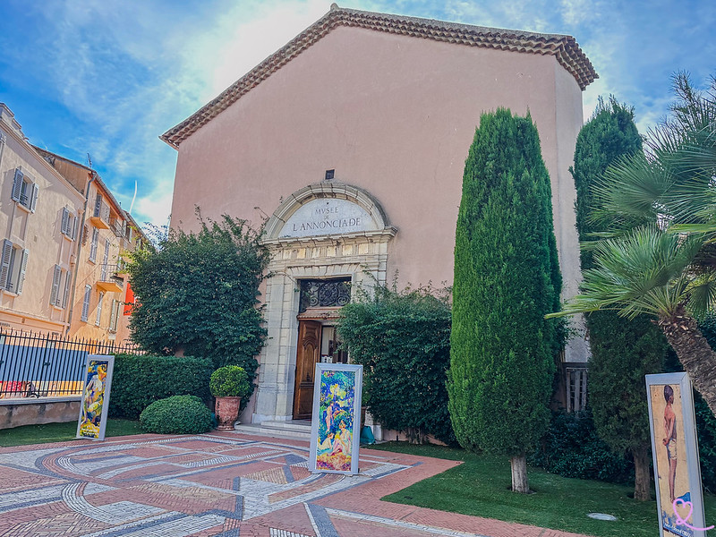 Descubra todos nuestros consejos para visitar el Museo de la Anunciación en Saint-Tropez.