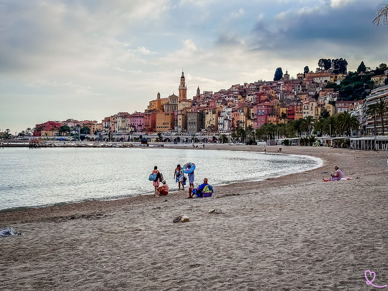 Read our article on Rondelli beach in Menton